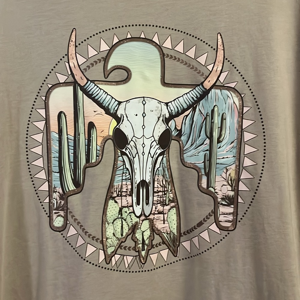 NWT Bella Canvas Boho Tee - Picture 2 of 2
